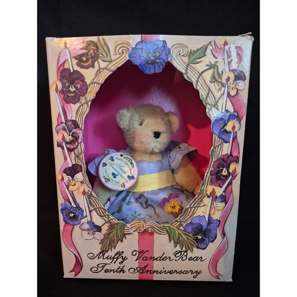 Muffy Other - Muffy Vanderbear 10th Anniversary "This Takes the Cake" Limited Edition NAB 1994